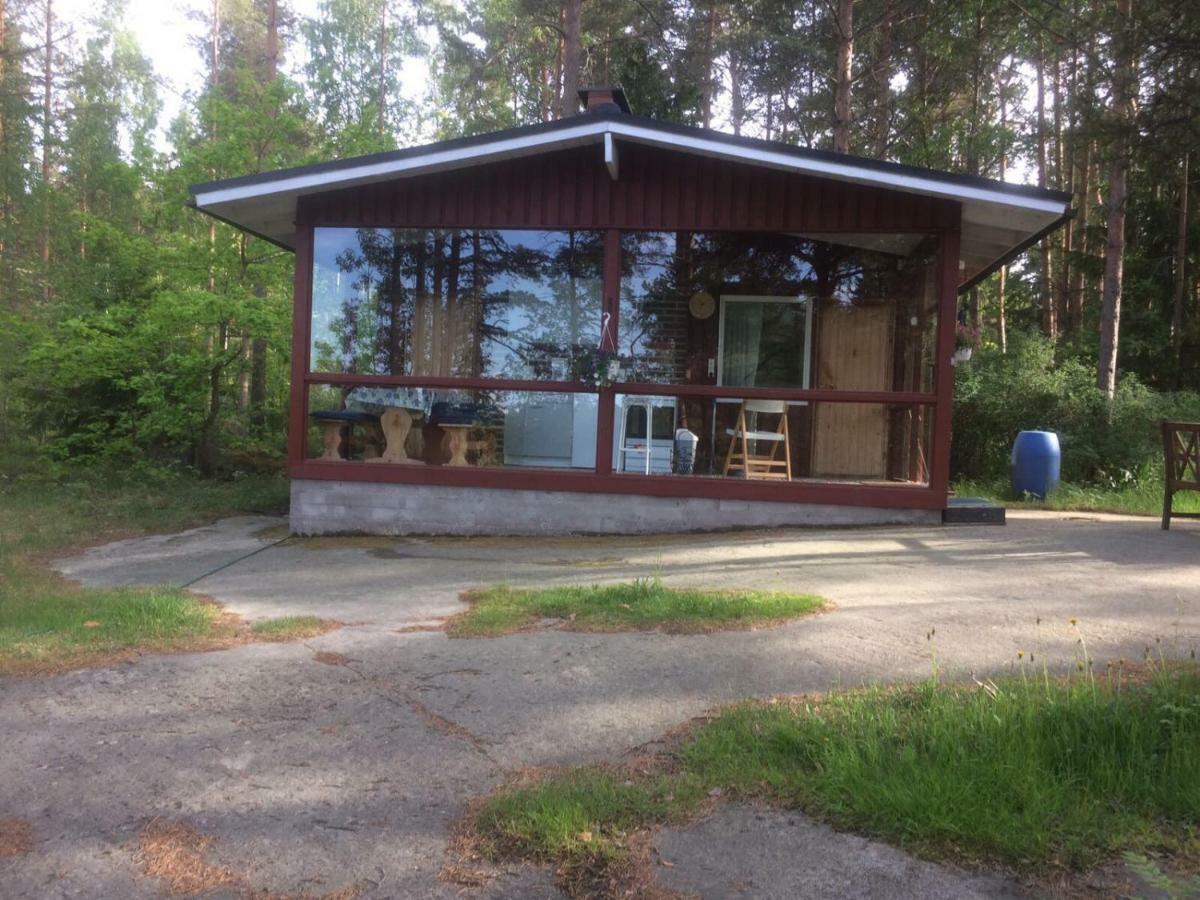 Tamminiemen Lomamoekit Villa Kustavi Bagian luar foto