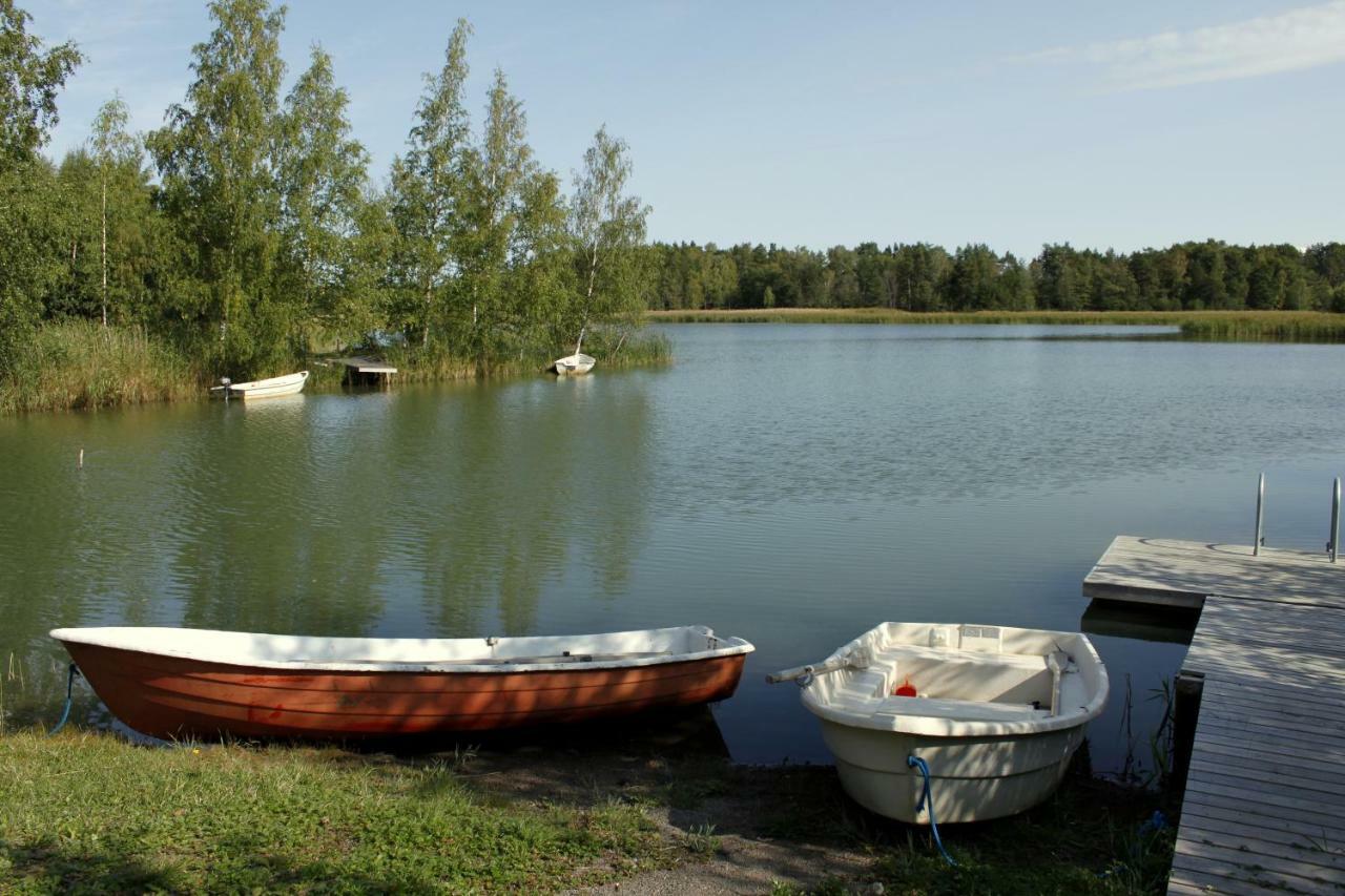 Tamminiemen Lomamoekit Villa Kustavi Bagian luar foto